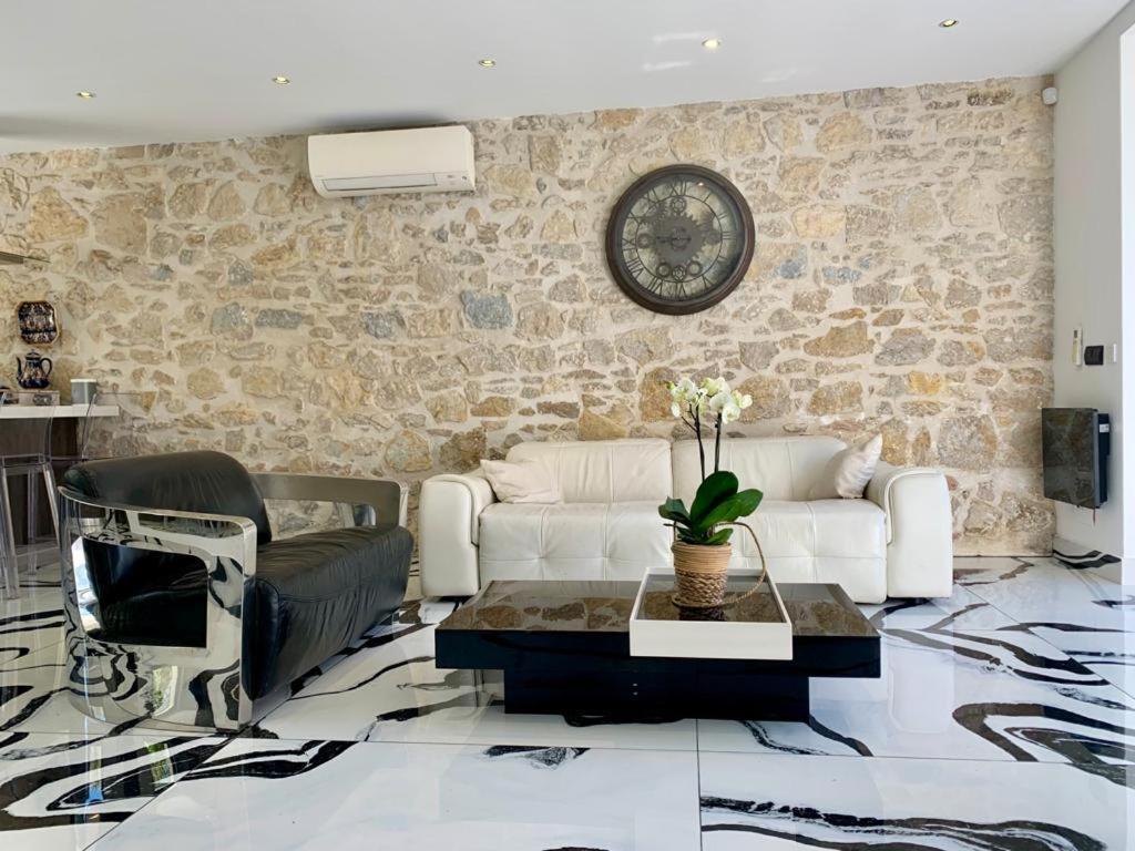 Un Joyau Vue Cap D'antibes Piscine Body Fitness Sauna & Pousada *