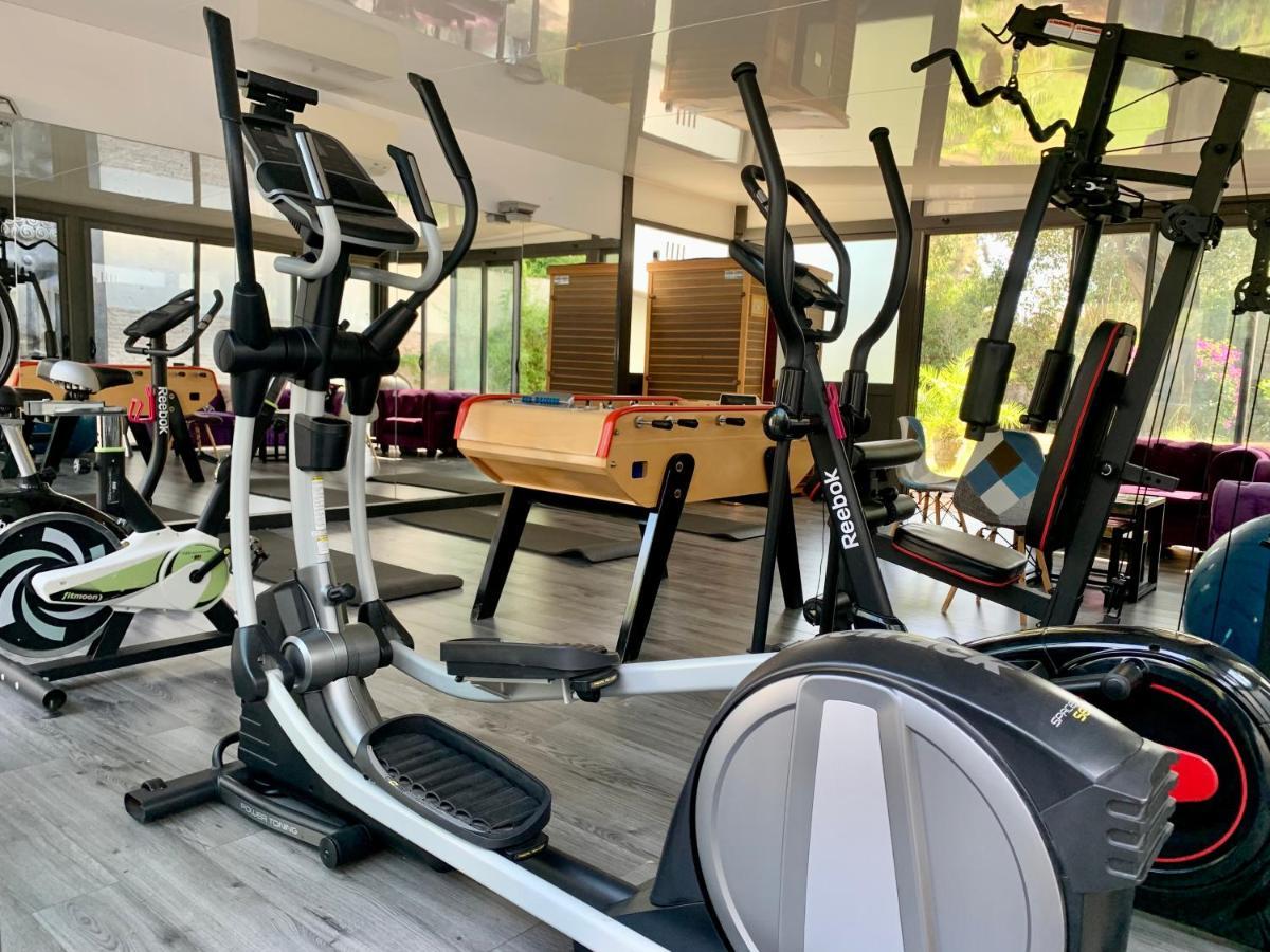 Un Joyau Vue Cap D'antibes Piscine Body Fitness Sauna & Antibes