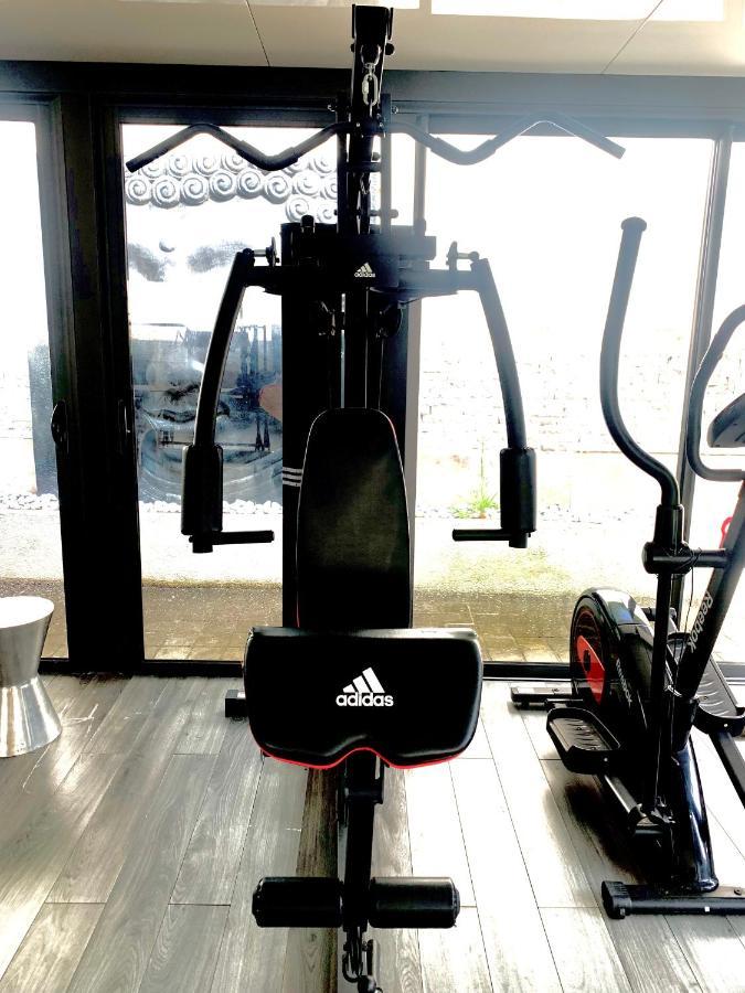 Un Joyau Vue Cap D'antibes Piscine Body Fitness Sauna & Pousada