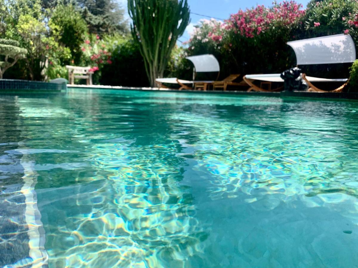 Un Joyau Vue Cap D'antibes Piscine Body Fitness Sauna & Pousada